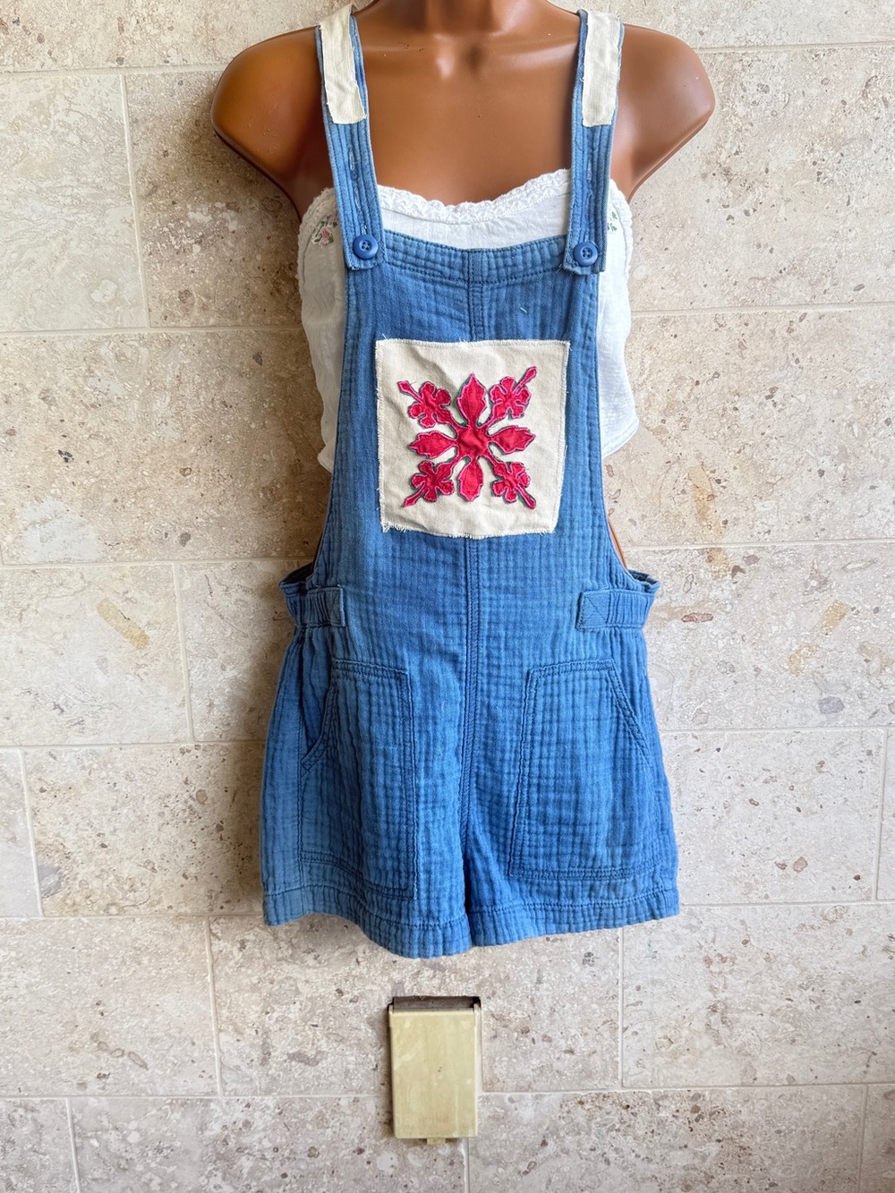 American Eagle Outfitters Blue Short Overalls with Hawaiian Patch
